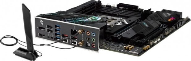 Asus Rog Strix Z690-G Gaming Z690 LGA 1700 Soket DDR5 6000 Mhz PCIe 4.0 Wi-Fi Overclock Micro ATX Gaming Intel Uyumlu Anakart