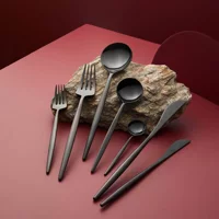 Jumbo 9000 Titanyum Siyah 12 Kişilik 84 Parça Çatal Kaşık Bıçak Takımı