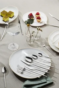 Karaca 316 Premium Moongate Platin 12 Kişilik 84 Parça Çatal Kaşık Bıçak Takımı