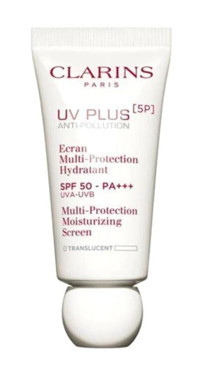 Clarins Uv Plus 50 Faktör Tüm Ciltler İçin Leke Karşıtı Nemlendirici Yağsız Suya Dayanıklı Yüz ve Vücut Güneş Kremi 30 ml