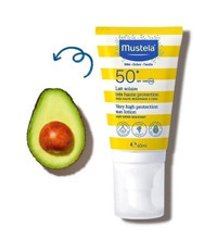 Mustela Very High Protection 50 Faktör Tüm Ciltler İçin Nemlendirici Suya Dayanıklı Yüz Güneş Kremi 40 ml