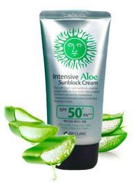 3W Clinic Aloe Vera 50 Faktör Hassas Ciltler İçin Nemlendirici Suya Dayanıklı Yüz Güneş Kremi 50 ml