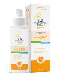Miraderm Sun 50 Faktör Tüm Ciltler İçin Leke Karşıtı Nemlendirici Yağsız Suya Dayanıklı Yüz ve Vücut Güneş Kremi 100 ml