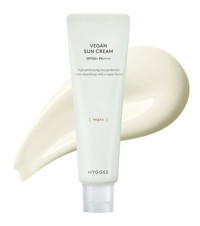 Hyggee Sun Cream 50 Faktör Tüm Ciltler İçin Leke Karşıtı Nemlendirici Yağsız Suya Dayanıklı Yüz Güneş Kremi 50 ml