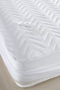 Faiend Micro Fitted Sıvı Geçirmez Kapitone Lastikli 160x200 cm Çift Kişilik Alez