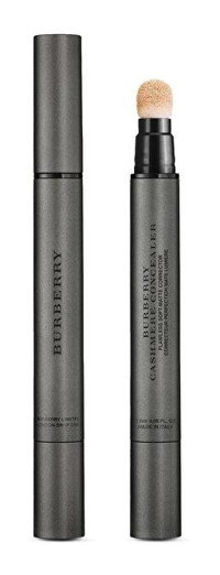 Burberry 01 Porcelain Nemlendiricili Göz Altı ve Yüz Likit Puff Kapatıcı