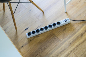 Brennenstuhl Hugo 8'li 2 metre USB Kablolu Çiftli Akım Korumalı Priz