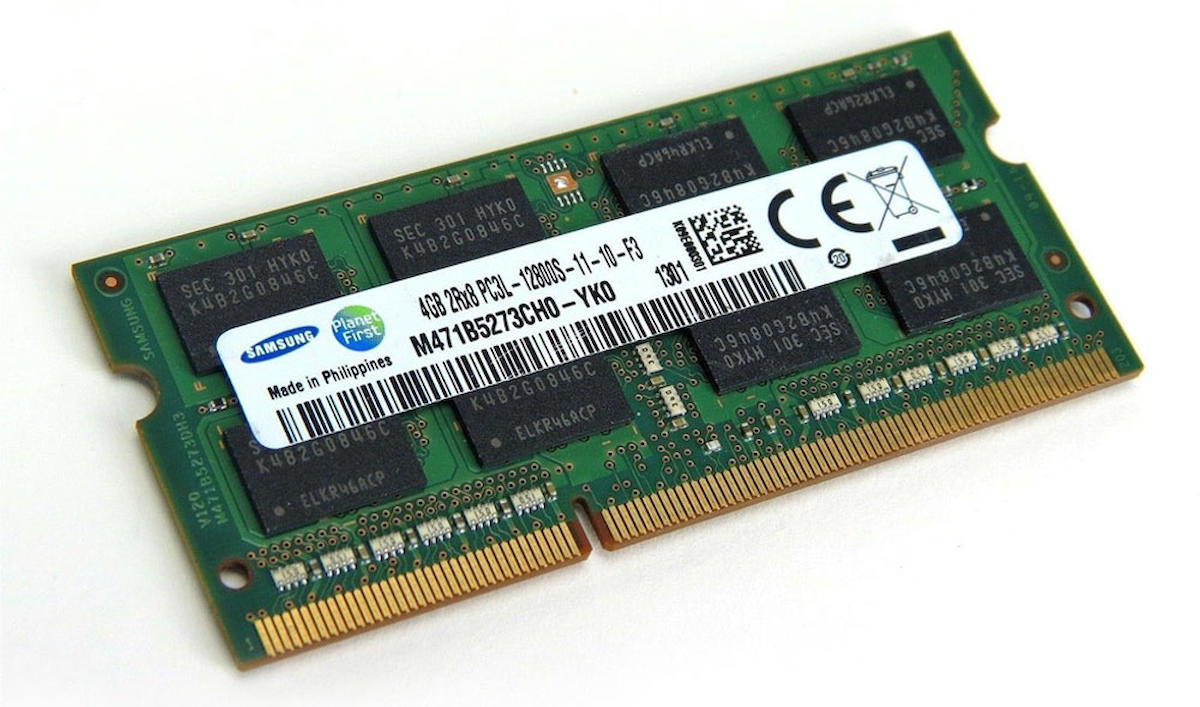 Samsung M471B5273CH0-YK0 4 GB DDR3 1x4 1600 MHz Ram