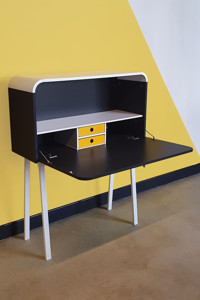 Orfis Puerta Kitaplıklı Çekmeceli Katlanır 126x35x100 cm MDF Gövdeli Metal Ayaklı Siyah Çalışma Masası