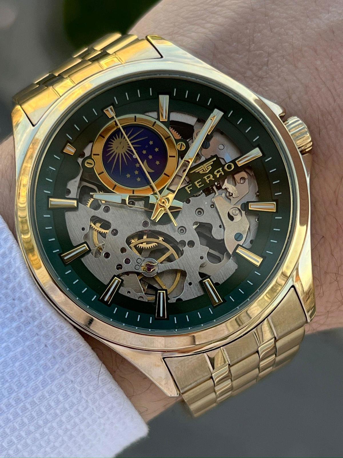 Ferro EFM40111A-B6 Su Geçirmez 44 mm Altın Çelik Kordon Analog Erkek Kol Saati