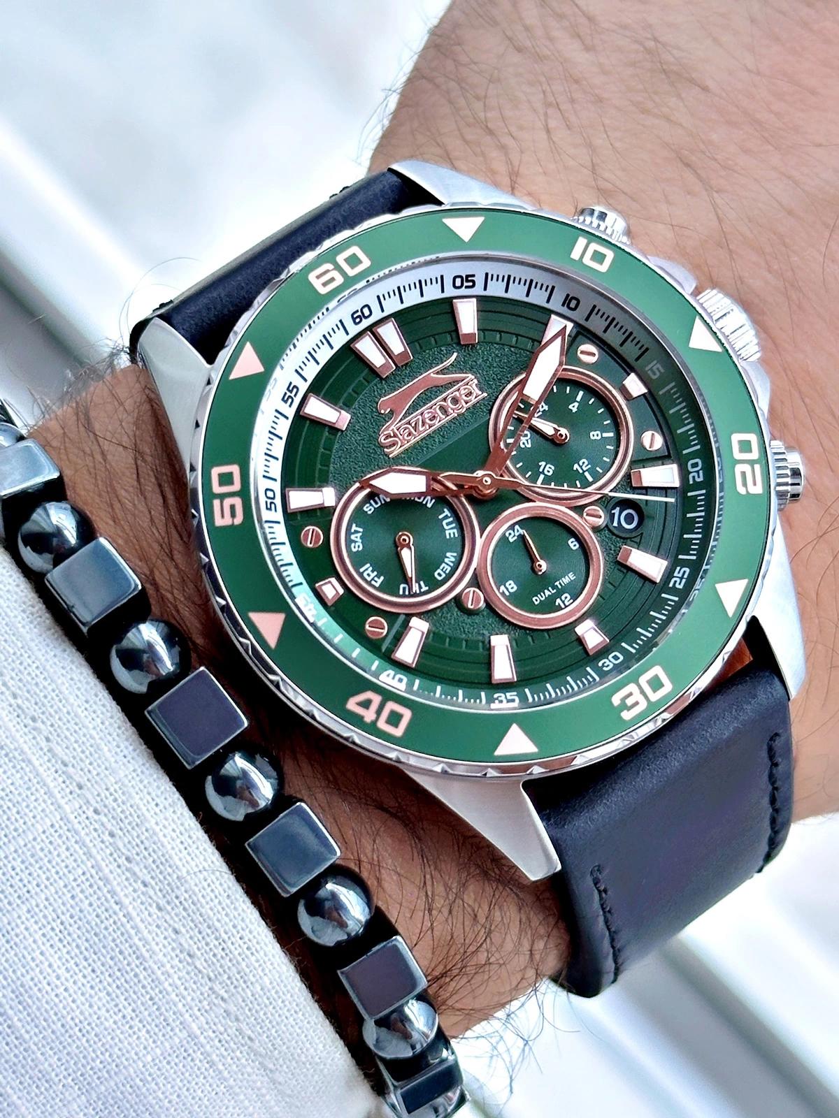 Slazenger SL.09.2330.2.01 Takvimli 44 mm Siyah Deri Kordon Analog Erkek Kol Saati