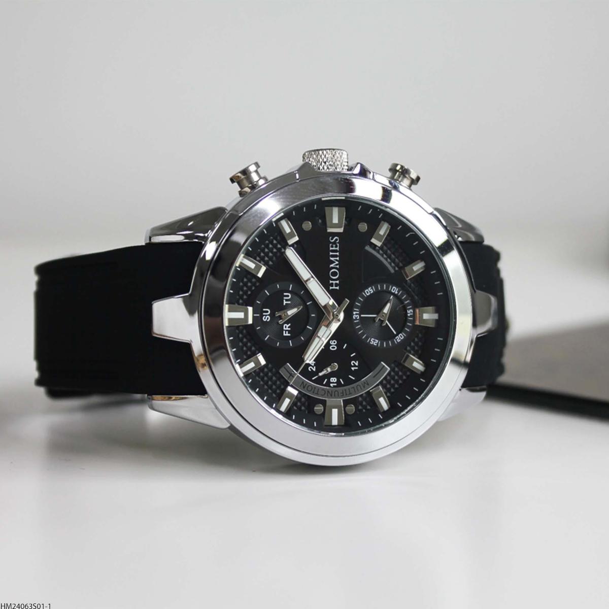 Homies HM24063S01-1 Pusulalı Takvimli Siyah Silikon Kordon Analog Erkek Kol Saati