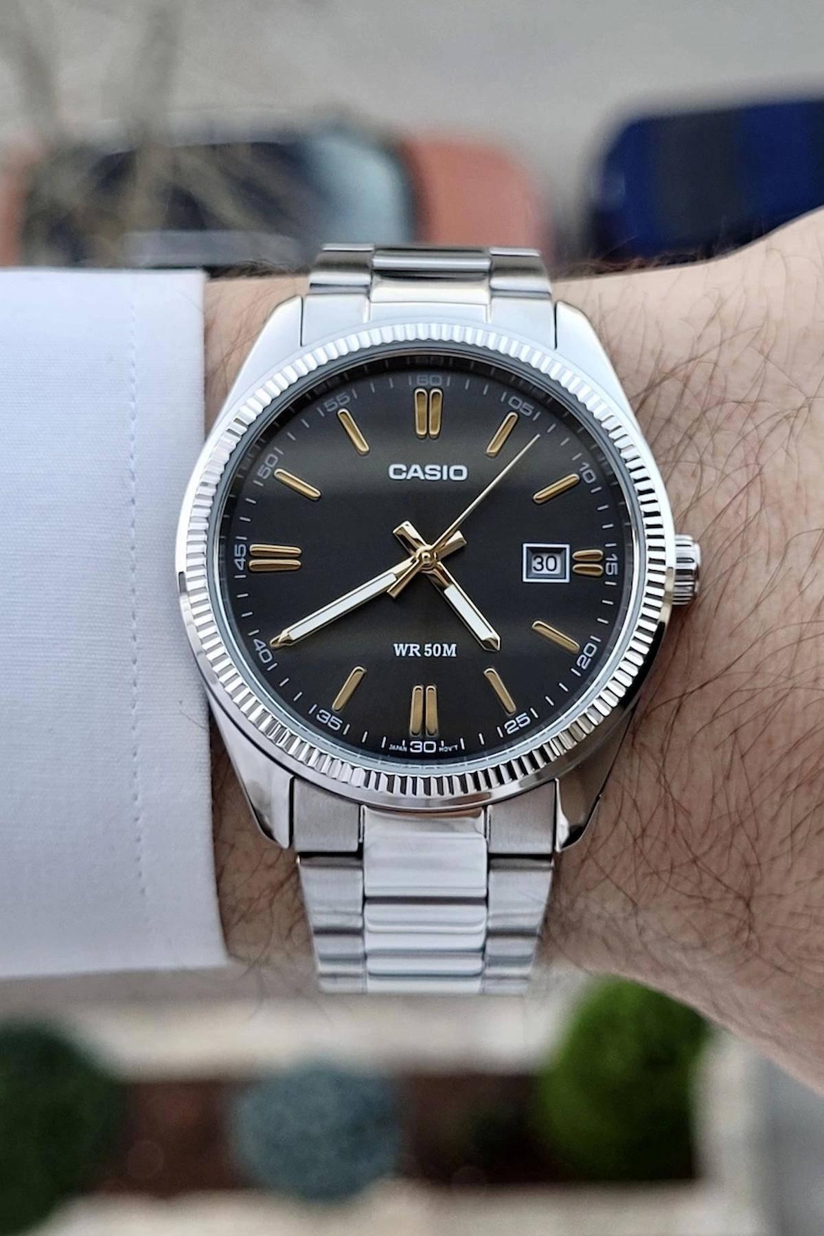 Casio CSISTE3 Takvimli 45 mm Çelik Kordon Analog Erkek Kol Saati