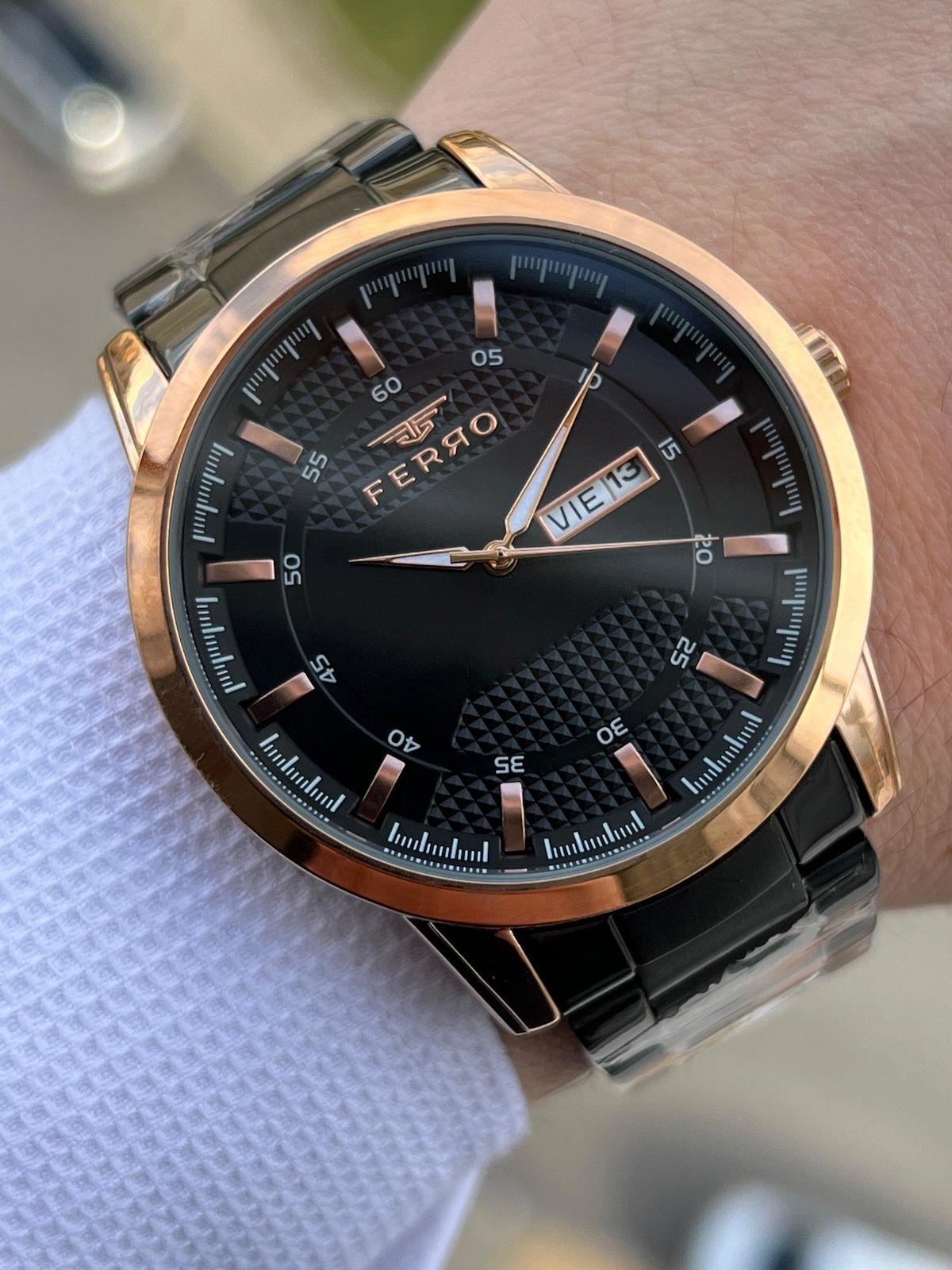 Ferro XF0017 Su Geçirmez Takvimli 50 mm Altın-Siyah Çelik Kordon Analog Erkek Kol Saati