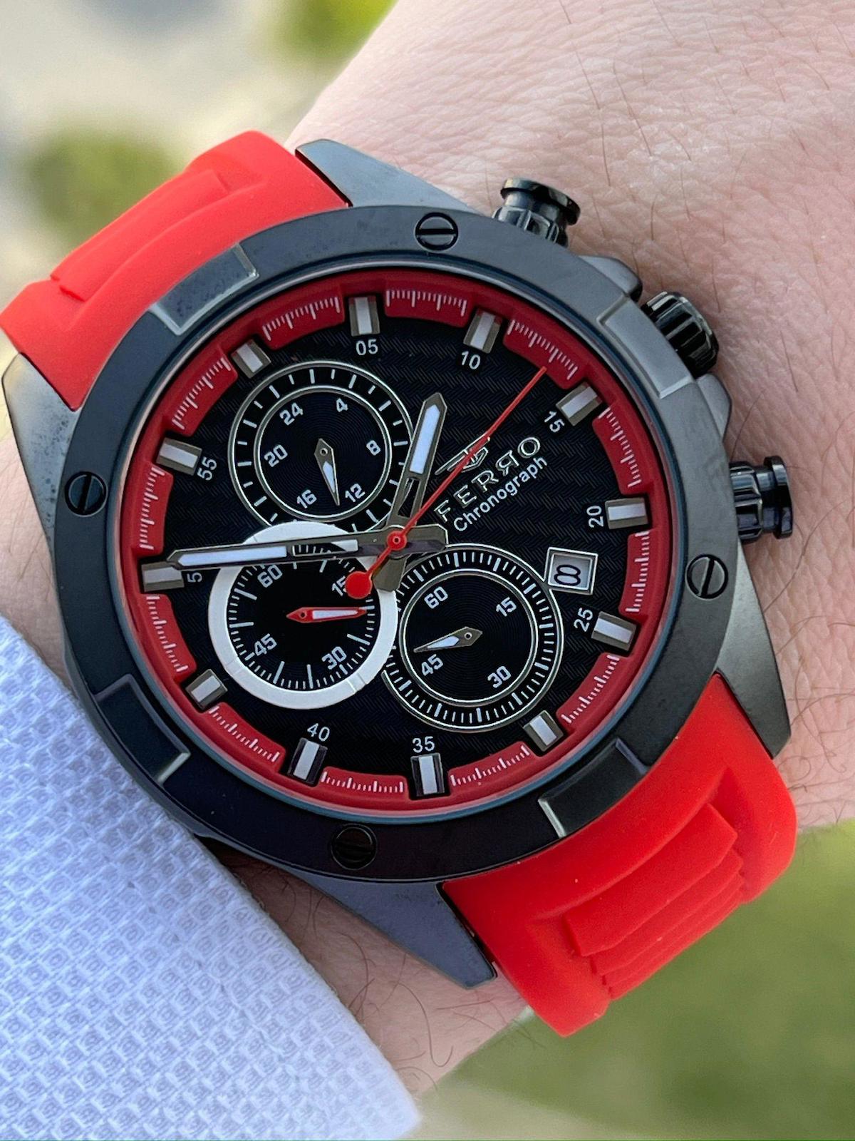 Ferro EF31361-ZK Su Geçirmez Takvimli 44 mm Kırmızı Silikon Kordon Analog Erkek Kol Saati