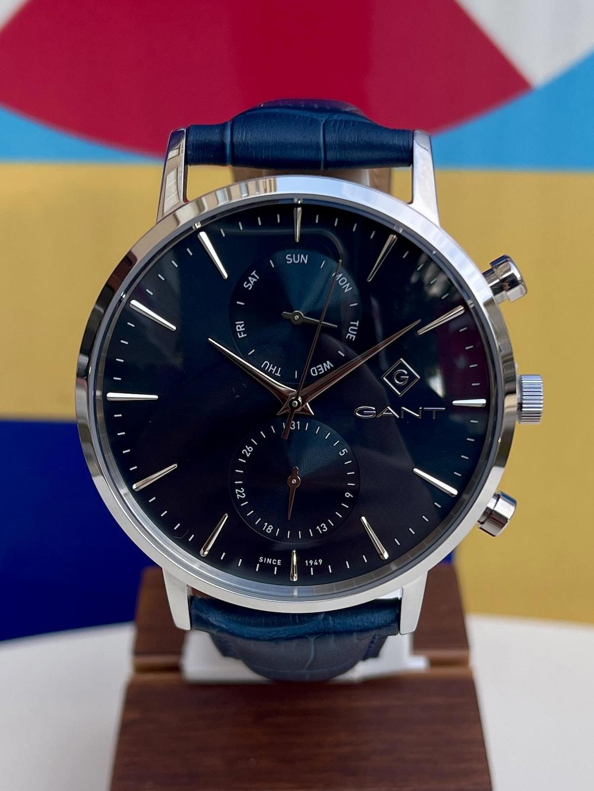 Gant G121009 Takvimli 43 mm Lacivert Deri Kordon Analog Erkek Kol Saati
