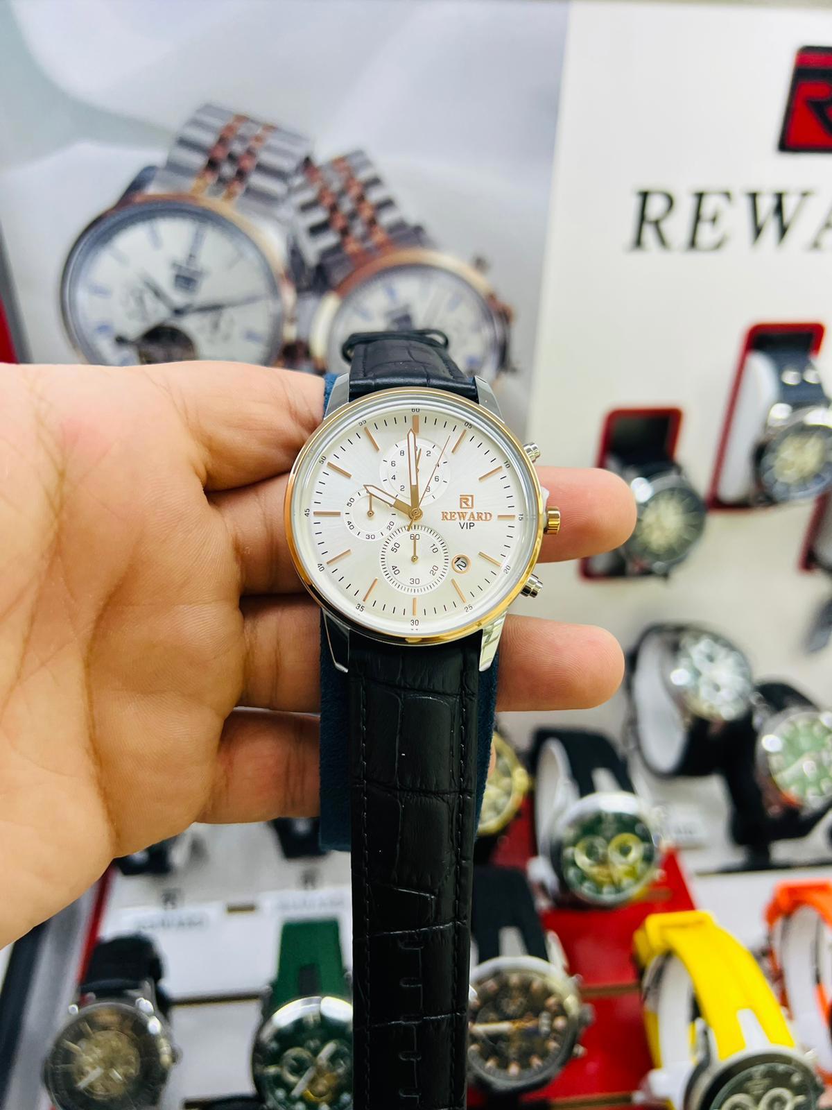 Reward DSD87989.M1 Takvimli 44 mm Siyah Deri Kordon Analog Erkek Kol Saati
