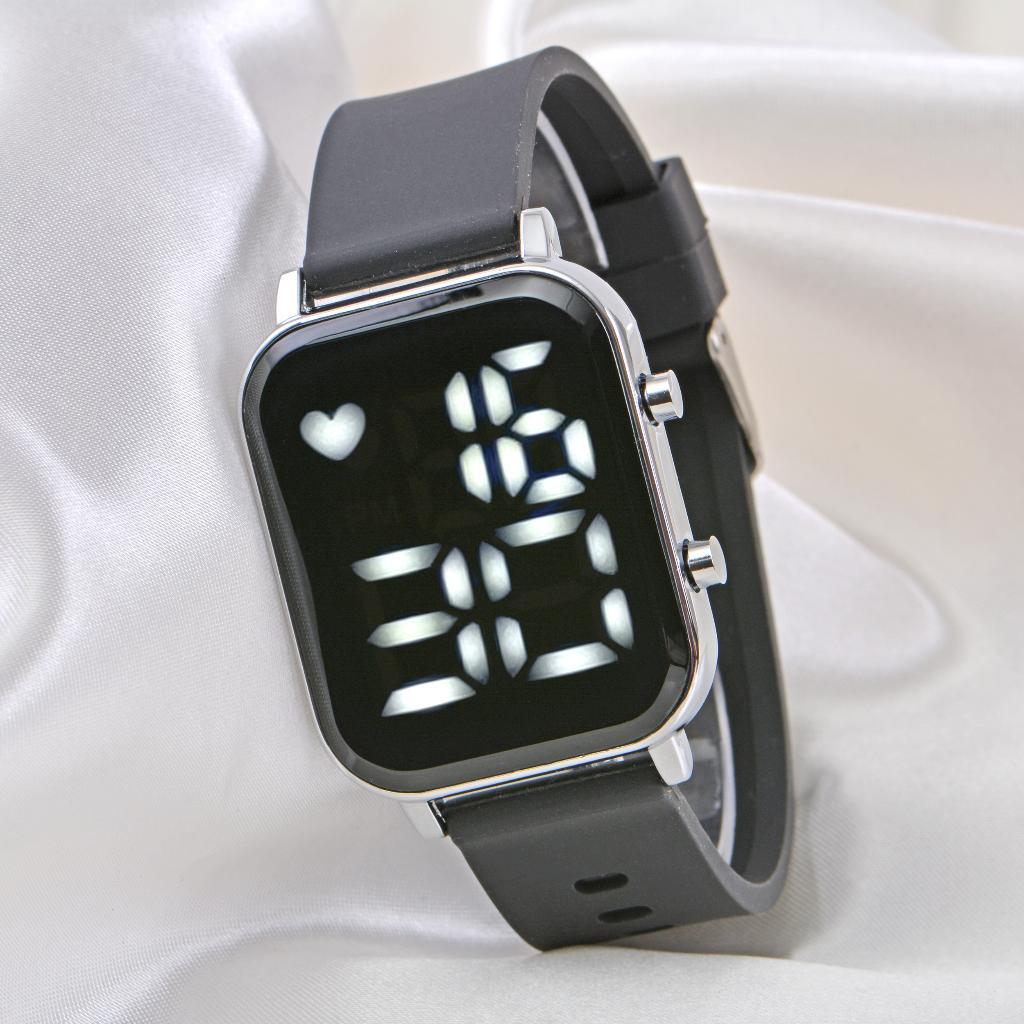 Pinkoli ST-304106 Takvimli 36 mm Siyah Silikon Kordon Dijital Unisex Kol Saati