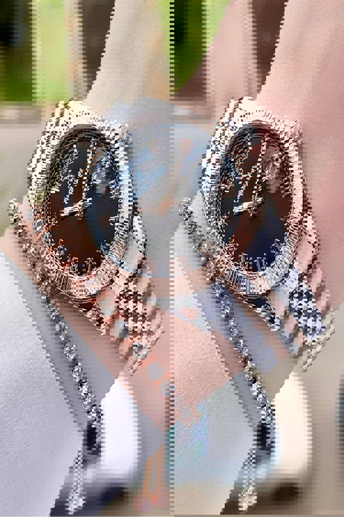 Daniel Klein DKISTE1087 Takvimli Gri-Rose Gold Çelik Kordon Analog Kadın Kol Saati