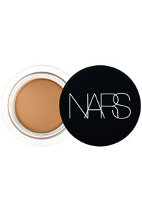 Nars Soft Matte Complete Caramel Nemlendiricili Göz Altı ve Yüz Krem Pot Kapatıcı