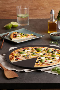 Karaca Mutfaksever Alüminyum 32 cm Pizza Tava Siyah
