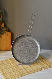 O.M.S Metal Saplı Döküm 26 cm Krep Tava Gri