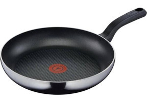 Tefal Resist Plastik Saplı Titanyum 32 cm Düz Tava Gri