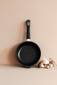 Gastrolux Plastik Saplı Döküm 26 cm Düz Tava Siyah