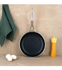 Aryıldız Maxi Metal Saplı Döküm 24 cm Düz Tava Siyah