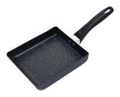 Jenngaoo Tamagoyaki Plastik Saplı Alüminyum 13x18 cm Omlet Tava Siyah