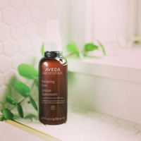 Aveda Thickening Tonic Şekillendirici Islak Görünümlü Keratinli Güçlü Saç Spreyi 100 ml