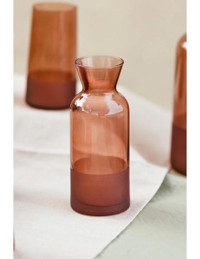 Rakle Matte Kahverengi Kapaklı Cam Başucu Sürahi 700 ml