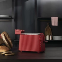 Alessi Plisse 2 Dilim Kırıntı Tepsili 925 W Kırmızı Retro Mini Ekmek Kızartma Makinesi