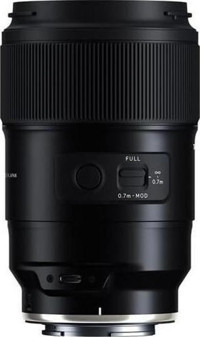 Tamron Di III Macro VXD 90 mm f/2.8 Teleconverter Lens