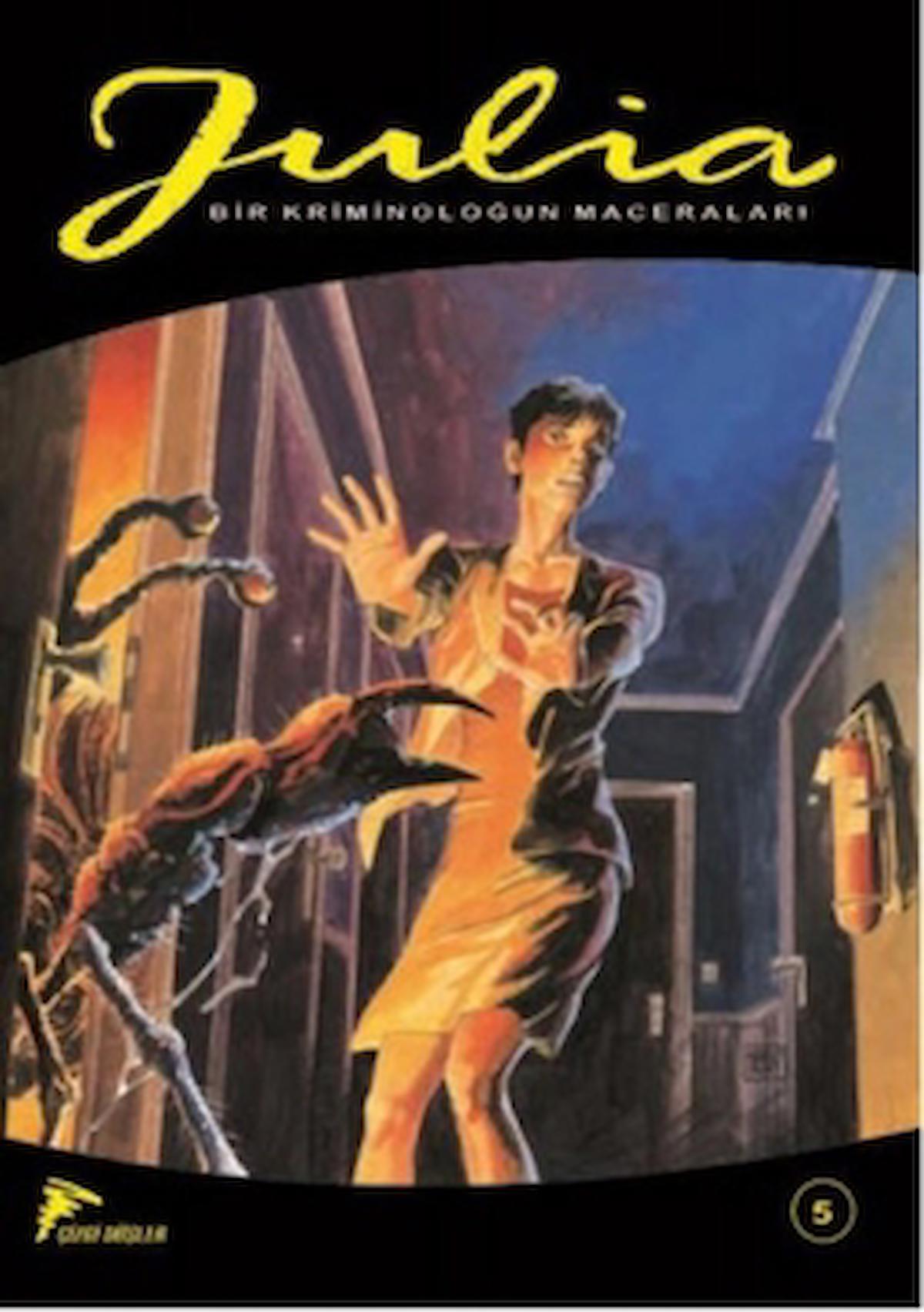 Julia 5 / Giancarlo Berardi / Çizgi Düşler Yayınevi / 9786054191826