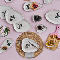 Karaca New Alyvia Üçgen Desenli 24 Parça 6 Kişilik Stoneware Kahvaltı Takımı Beyaz