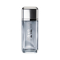 Carolina Herrera 212 Vip Afrodizyak Etkili EDT Çiçeksi Erkek Parfüm 200 ml