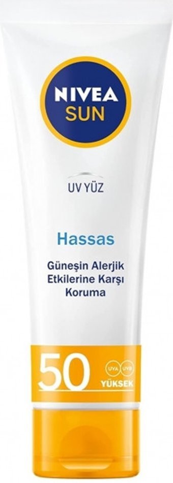 Nivea Sun Renksiz 50 Faktör Hassas Ciltler İçin Yağlı Yüz Güneş Kremi 50 ml