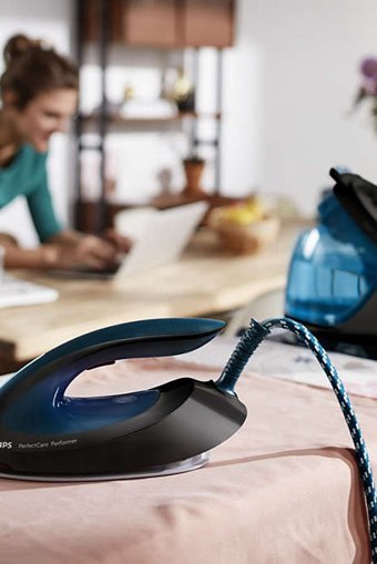 Philips PerfectCare Performer GC8735/80 2600 W Seramik Tabanlı Yatay Şok Buharlı Ütü