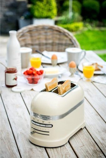 Kitchenaid 5KMT2204EOB Artisan 2 Dilim Kırıntı Tepsili 1250 W Siyah Retro Mini Ekmek Kızartma Makinesi