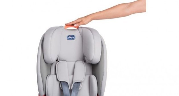Chicco Youniverse Fix Emniyet Kemeri-Isofix 15-36 kg Sürüş Yönü Oto Koltuğu Beyaz