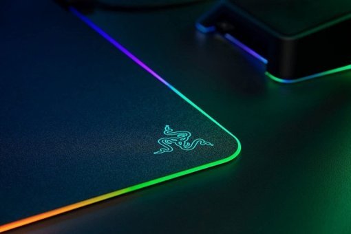 Razer RZ02-03020100-R3M1 RGB 35.5 × 27.5 cm M Siyah Gaming Mousepad