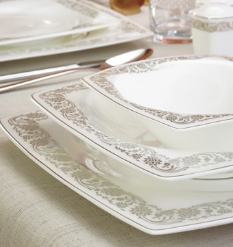 Karaca Fine Pearl Trove 62 Parça 12 Kişilik Desenli Fine Pearl Kare Yemek Takımı