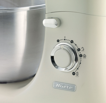Ariete Vintage 1588 (00C158804AR0) 2400 W Çırpıcılı Krem Standlı Mikser