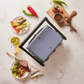 Karaca Gastro Grill Glass Premium 6 Dilim Yanmaz Yapışmaz Kaplama Çıkartılabilir Plaka Mavi Izgaralı Tost Makinesi