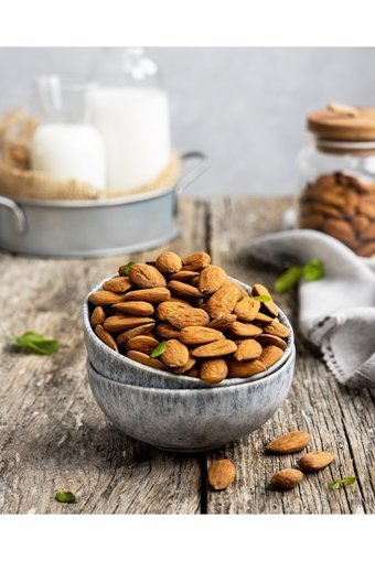 Antep Pazarı Tane Çiğ Badem İçi 900 gr