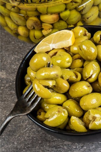 Nefisso Çekirdeksiz Salamura Kırma Yeşil Zeytin Pet Kavanoz 2.5 kg