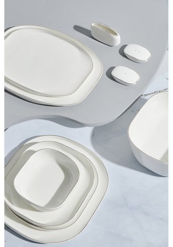 Karaca Plato 59 Parça 12 Kişilik Porselen Kare Yemek Takımı