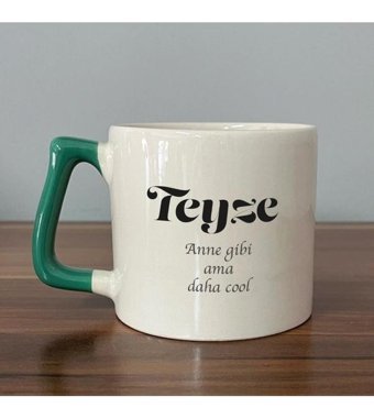 Mor Mürekkep Teyze Baskılı Yeşil Kulplu D Kupa