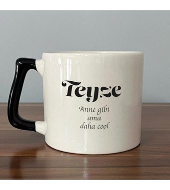 Mor Mürekkep Teyze Baskılı Siyah Kulplu D Kupa